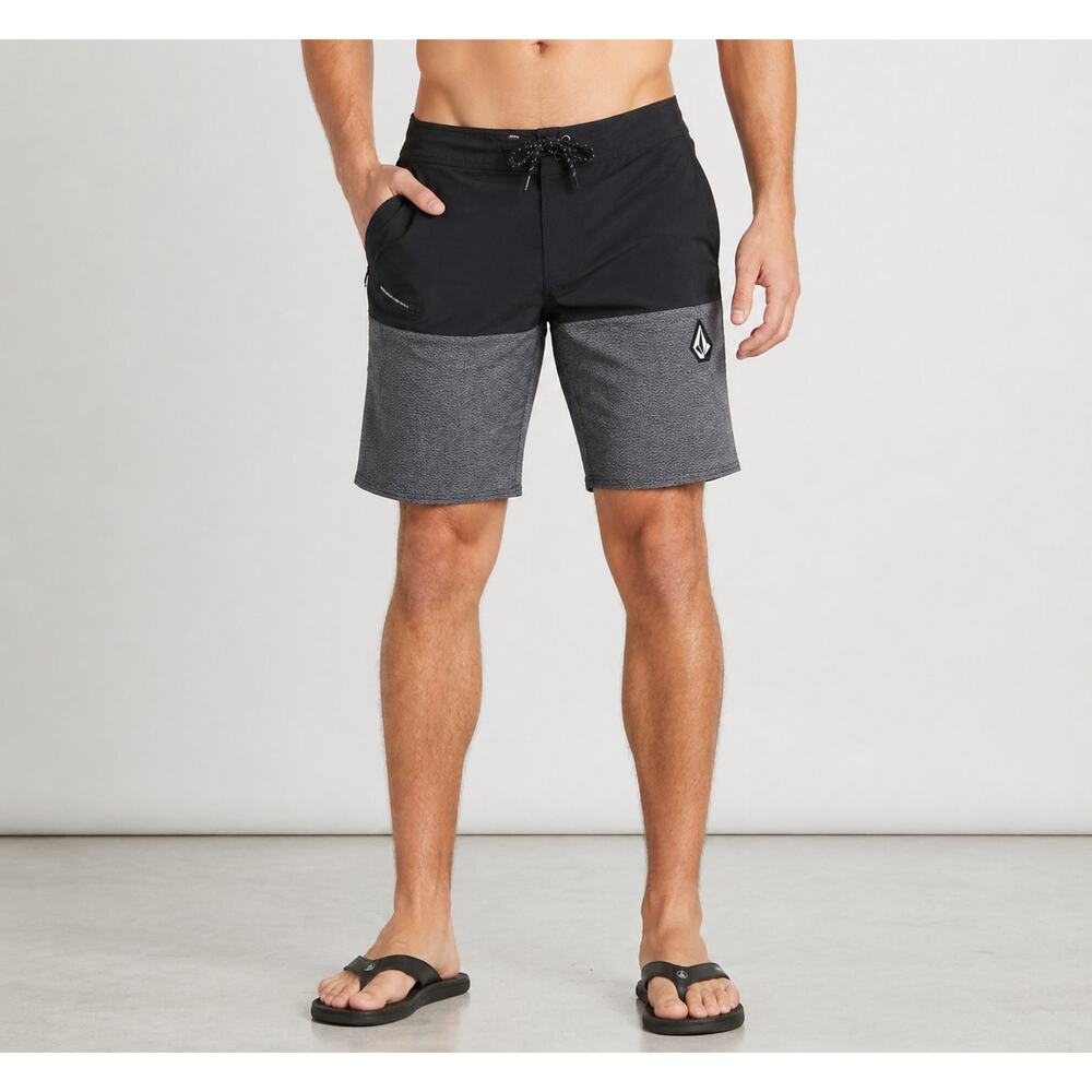 Volcom Lido Heather Mod board shorts. swimwear  size 31